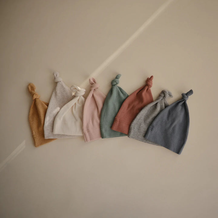 Mushie Ribbed Baby Beanie (Colors)